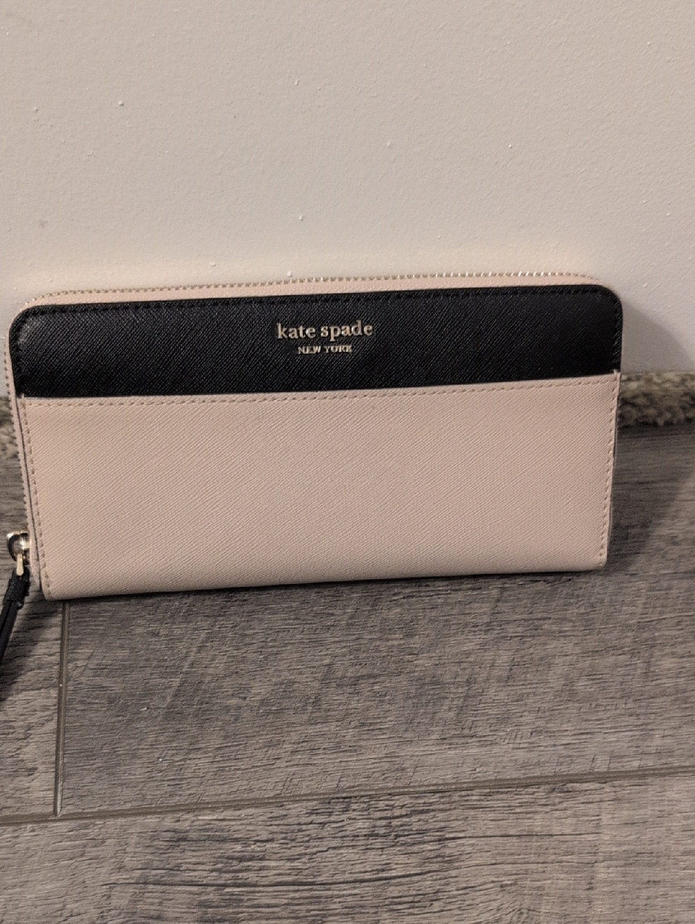 kate spade Two-Tone Zip Wallet in Light Pink and Black Accent